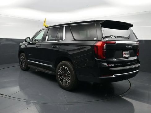 Used 2025 GMC Yukon Elevation w/ LPO, Elevation Black Package AWD/4WD image 7