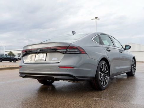New 2026 Honda Accord Touring image 7