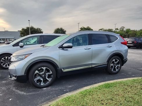 Used 2017 Honda CR-V Touring image 6