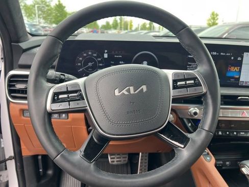 Certified 2025 Kia Telluride SX Prestige X-Line AWD/4WD image 14