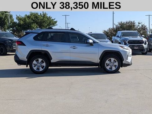 Used 2023 Toyota RAV4 XLE w/ Convenience Package FWD image 4
