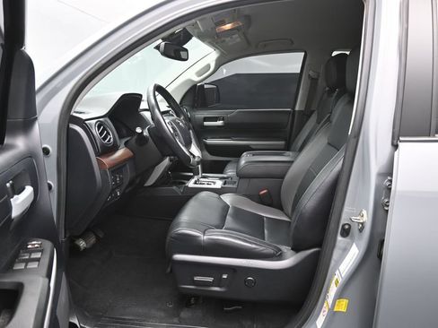 Used 2019 Toyota Tundra Limited AWD/4WD image 9