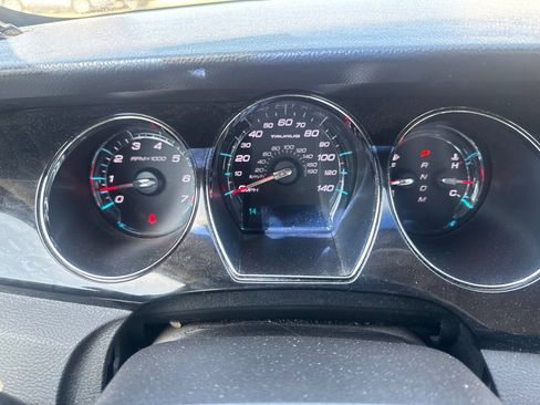 Used 2011 Ford Taurus Limited FWD image 10