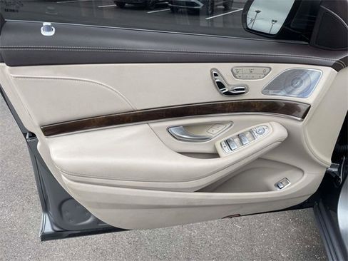 Used 2015 Mercedes-Benz S 550 Sedan image 10