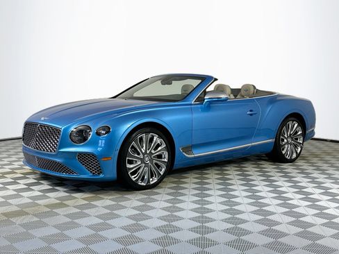 Certified 2021 Bentley Continental GT V8 AWD/4WD image 7