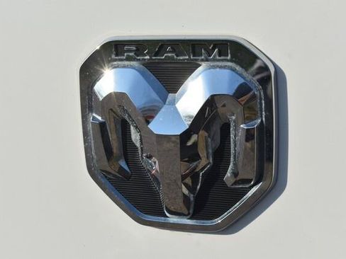 Used 2025 RAM ProMaster 2500 w/ Convenience Group FWD image 19