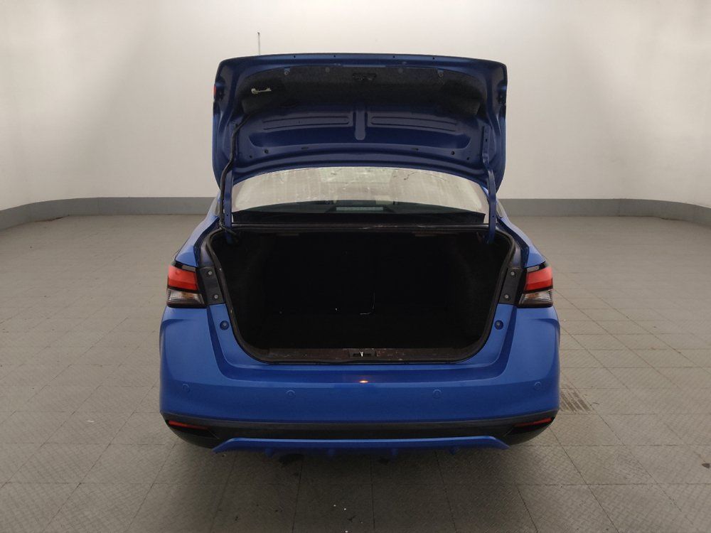 Used 2021 Nissan Versa SV FWD image 29