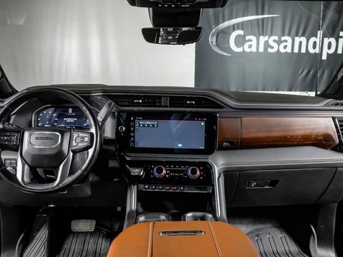 Used 2024 GMC Sierra 3500 Denali Ultimate image 14