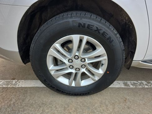 Used 2018 Buick Enclave Premium w/ LPO, Hit The Road Package image 32