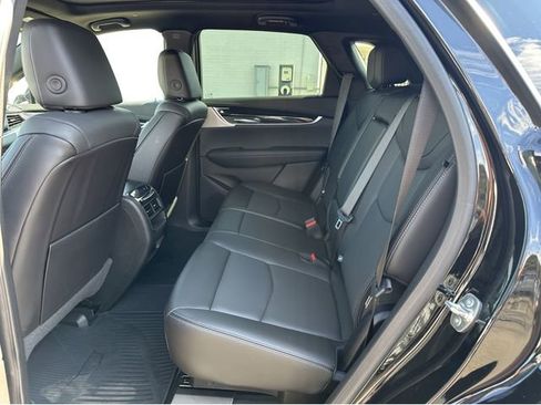 New 2025 Cadillac XT5 Premium Luxury w/ Technology Package FWD image 4