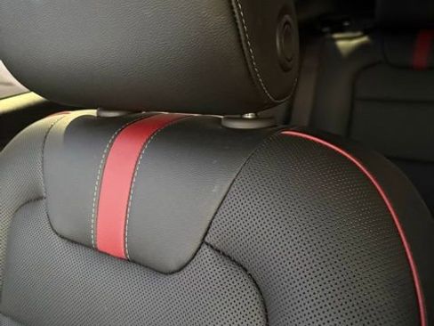 Used 2025 Chevrolet Trax RS w/ Driver Confidence Package image 2