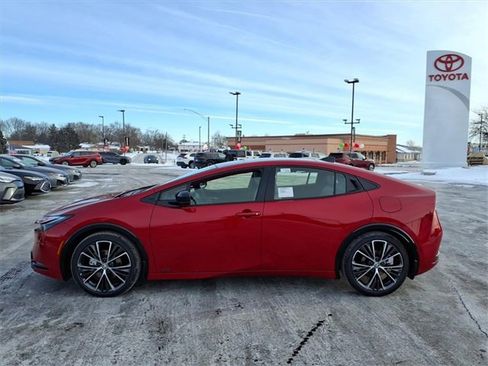 New 2026 Toyota Prius XLE image 6