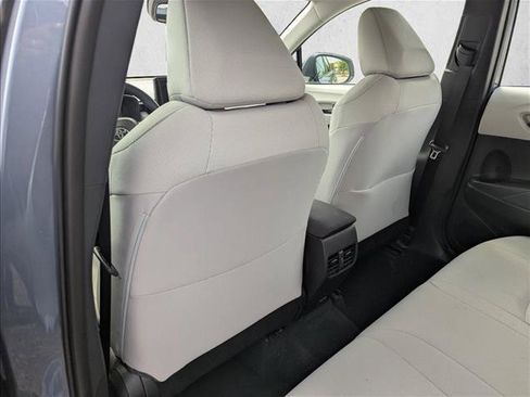 Used 2024 Toyota Corolla Cross L FWD image 23
