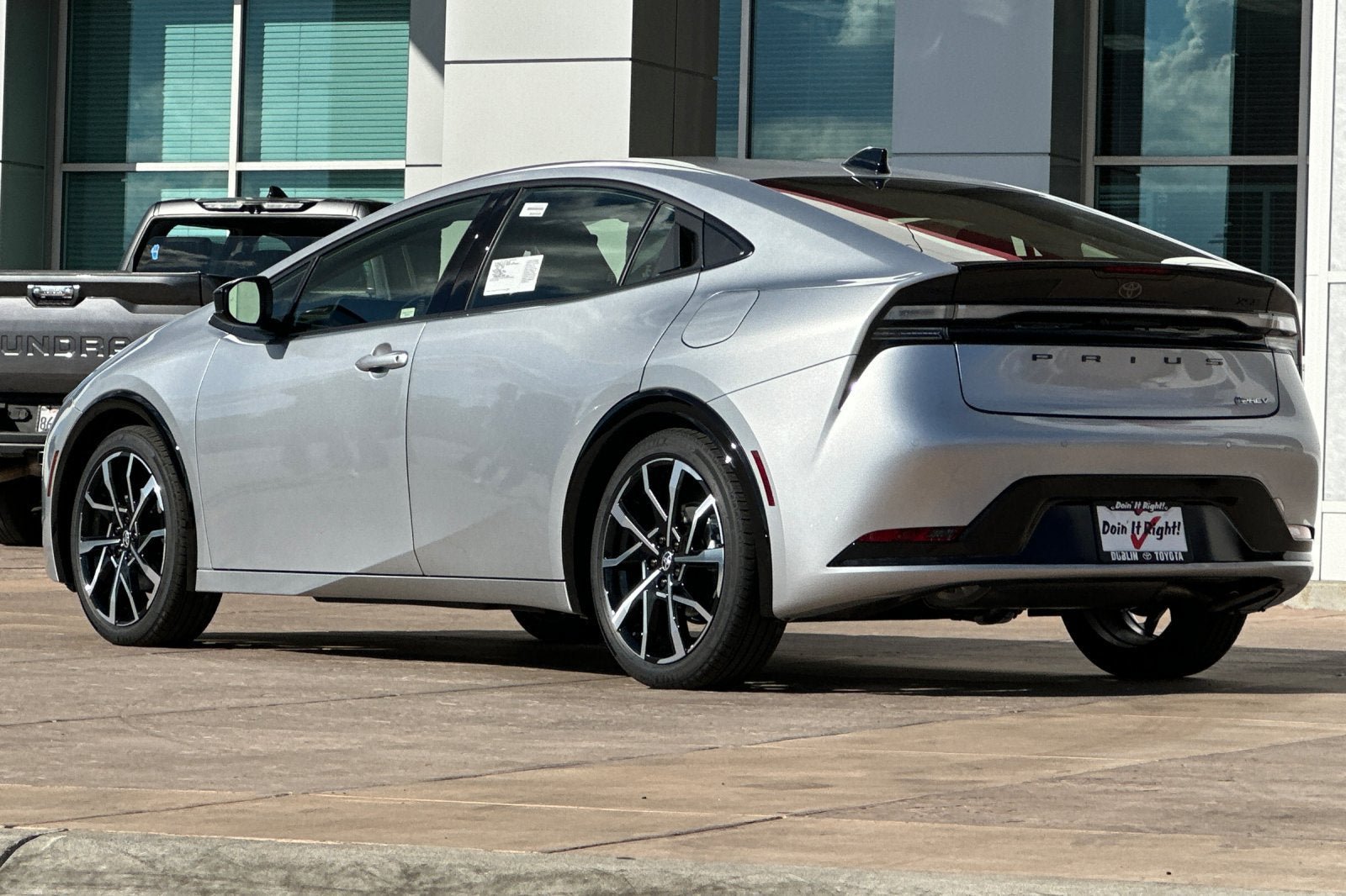New 2027 Toyota Prius Plug-In Hybrid FWD image 6