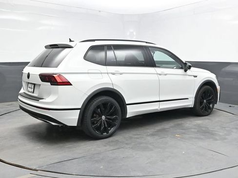 Used 2021 Volkswagen Tiguan SE R-Line AWD/4WD image 7