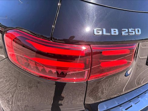 Certified 2024 Mercedes-Benz GLB 250 image 29