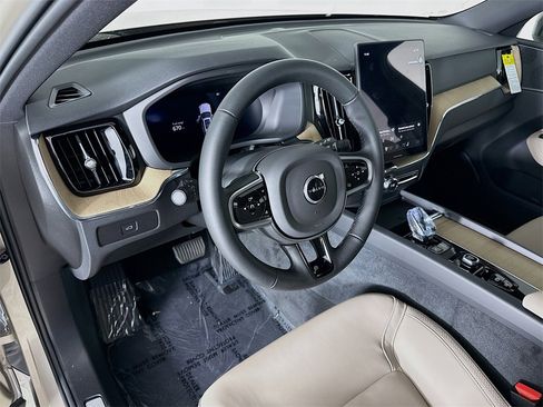 New 2026 Volvo XC60 B5 Plus w/ Protection Package Premier image 9