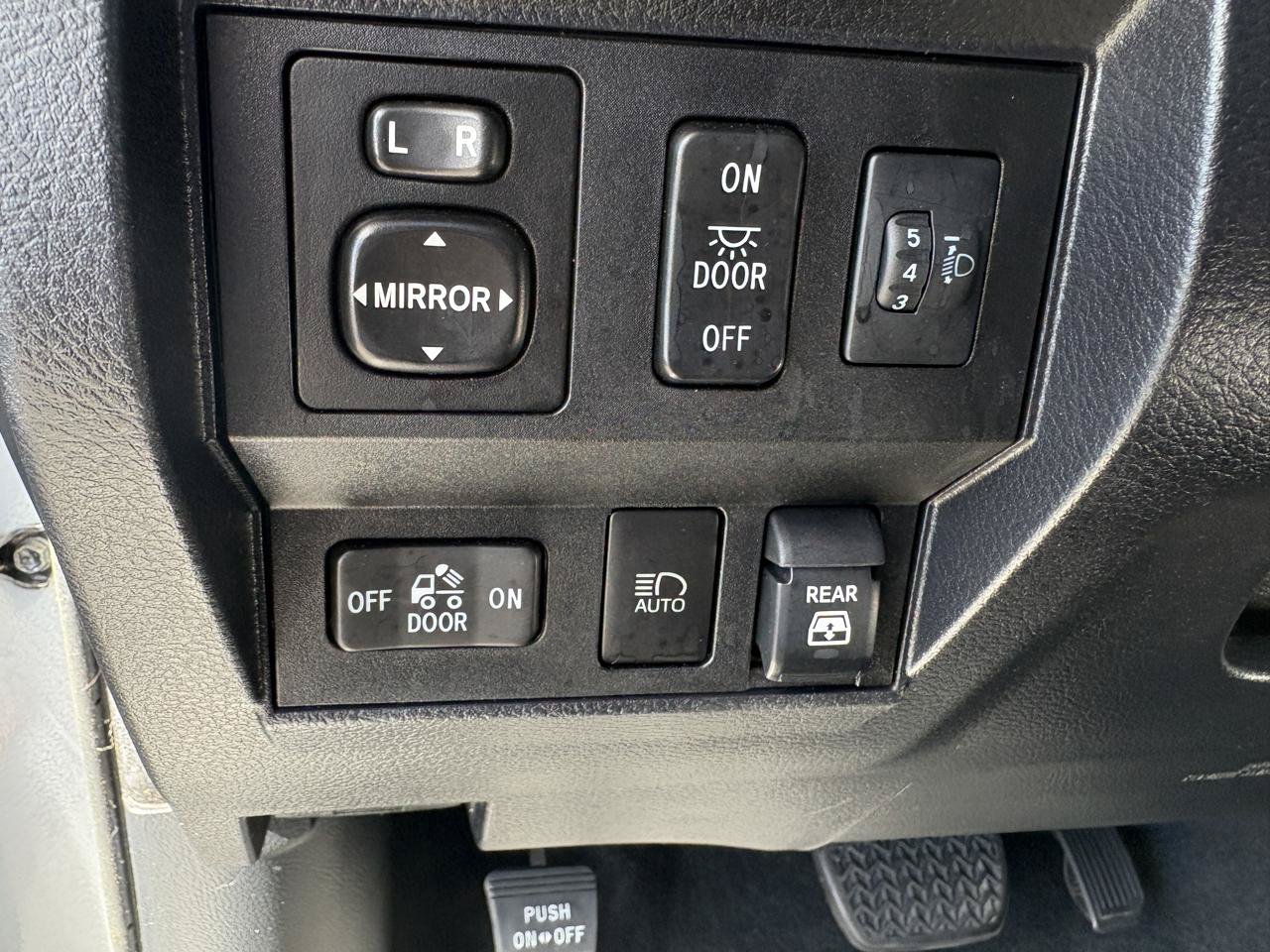 Used 2020 Toyota Tundra SR5 w/ TRD Off-Road Package AWD/4WD image 12