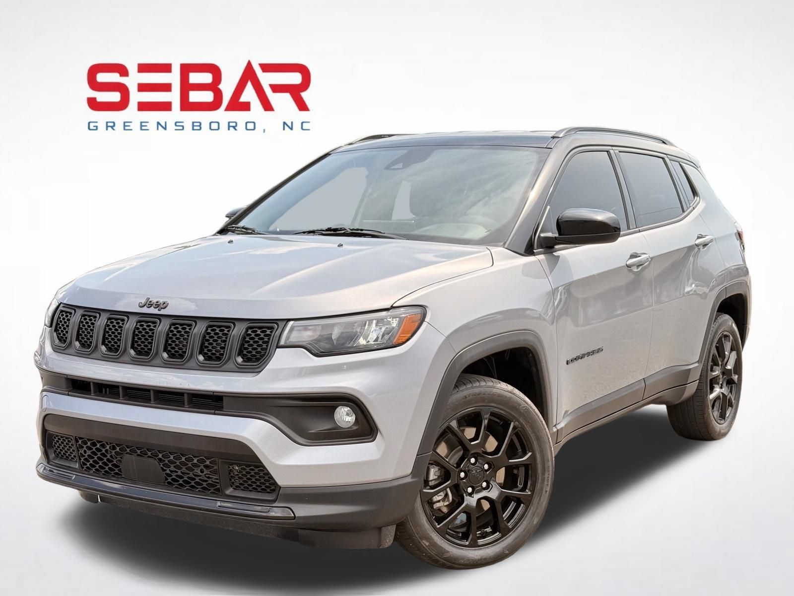 Used 2023 Jeep Compass Latitude AWD/4WD image 1