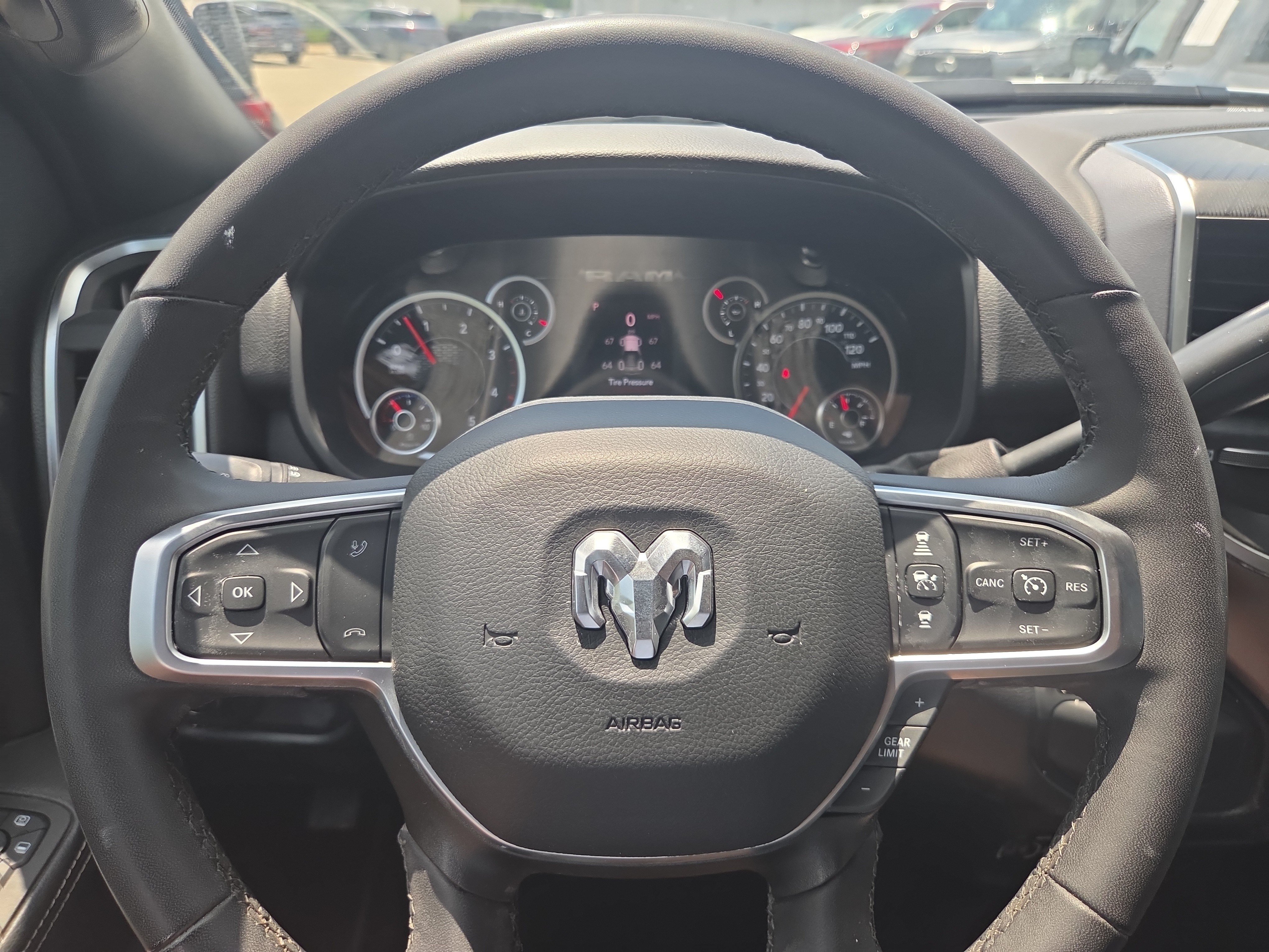 Used 2025 RAM 2500 Big Horn AWD/4WD image 10