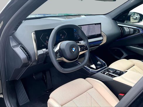 Used 2025 BMW X3 xDrive30i w/ Convenience Package AWD/4WD image 16
