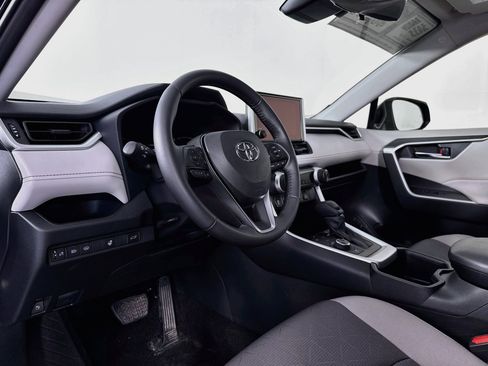 Certified 2025 Toyota RAV4 XLE w/ Convenience Package AWD/4WD image 9