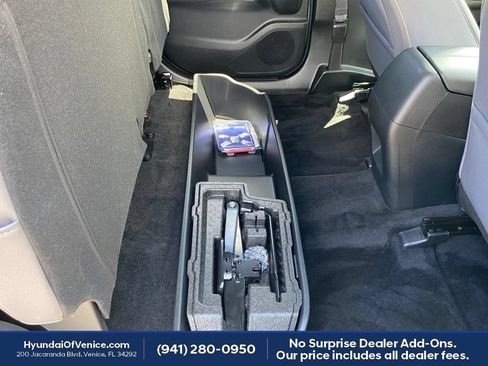 Certified 2024 Hyundai Santa Cruz SEL w/ Activity Package AWD/4WD image 19