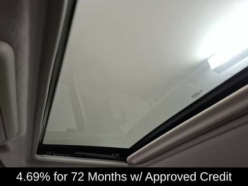 Used 2017 Nissan Frontier SL w/ Moonroof Package RWD image 30