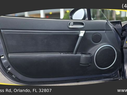 Used 2006 MAZDA MX-5 Miata Grand Touring w/ Premium Pkg image 10