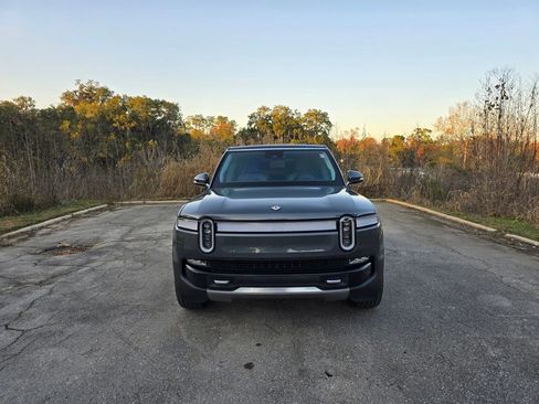 Used 2023 Rivian R1S Adventure image 7
