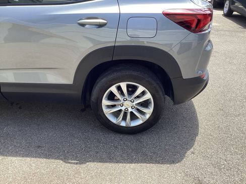 Used 2023 Chevrolet TrailBlazer LS FWD image 24