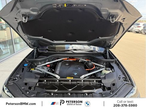 New 2026 BMW X5 xDrive50e w/ Premium Package AWD/4WD image 35