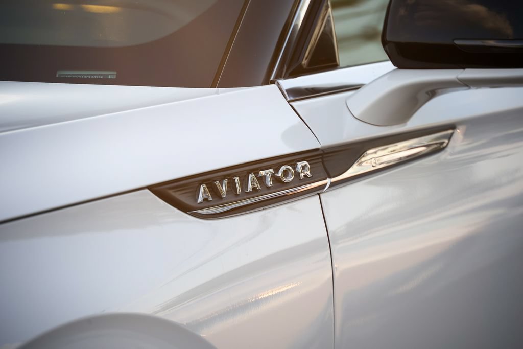 Certified 2022 Lincoln Aviator AWD w/ Premium Package image 24