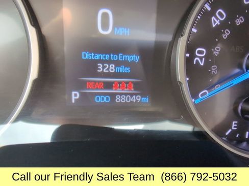 Used 2022 Toyota RAV4 XLE image 17