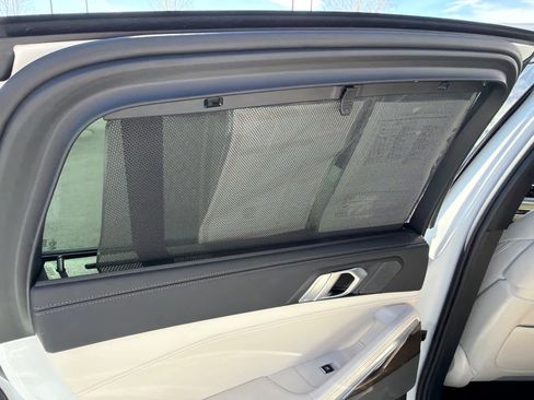 Used 2023 BMW X6 xDrive40i w/ Executive Package AWD/4WD image 19