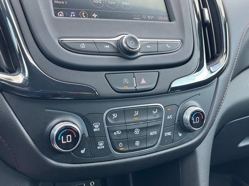 Certified 2022 Chevrolet Equinox RS w/ LPO, Floor Liner Package image 32