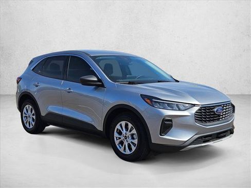 Certified 2023 Ford Escape Active FWD image 3