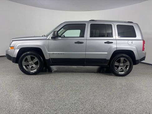 Used 2017 Jeep Patriot Sport AWD/4WD image 3