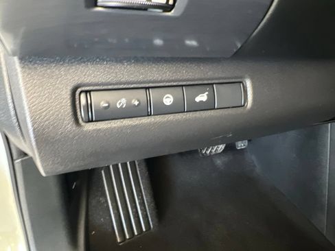 Certified 2023 Nissan Pathfinder SL w/ SL Premium Package AWD/4WD image 50