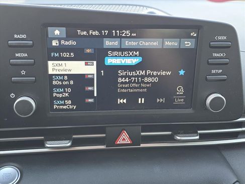 Used 2023 Hyundai Elantra SEL image 9