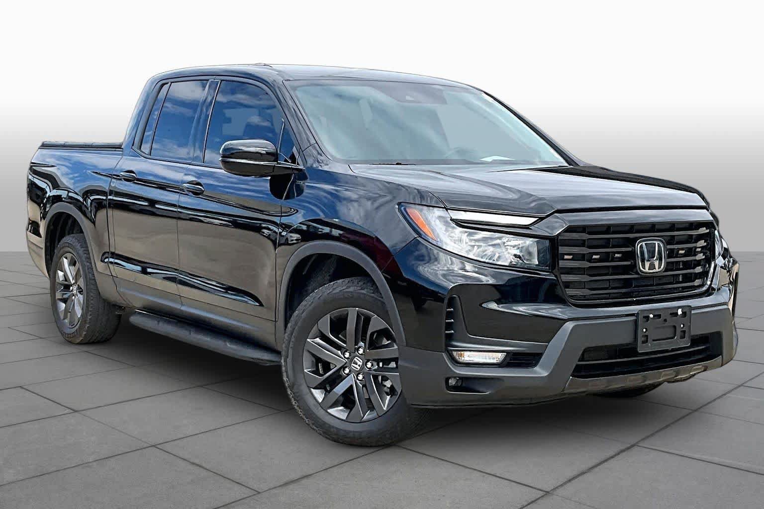 Used 2023 Honda Ridgeline Sport image 3