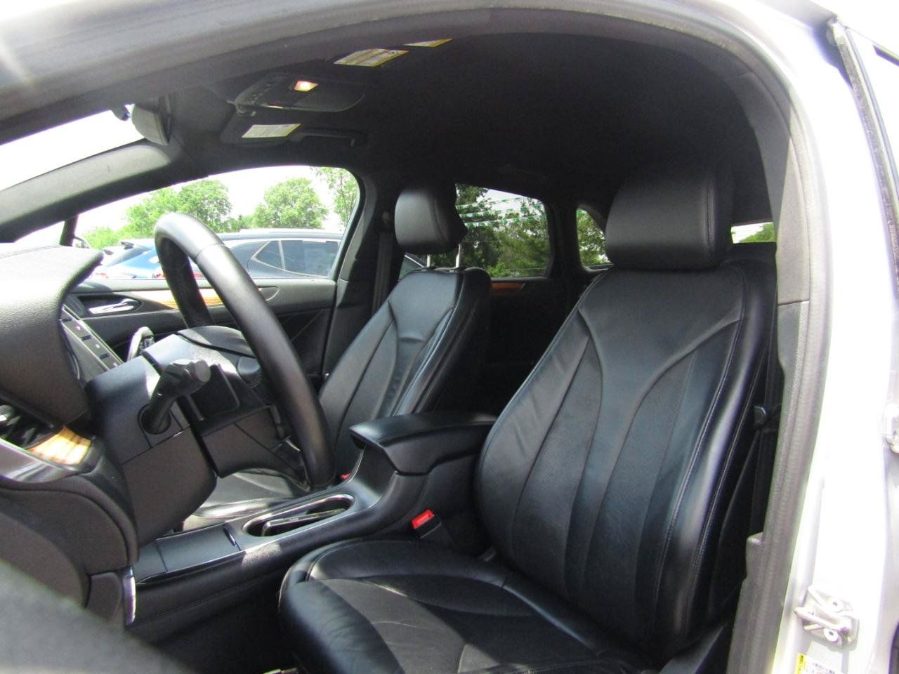 Used 2015 Lincoln MKC AWD w/ Equipment Group 101A Select image 13
