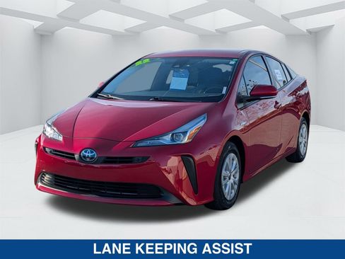 Used 2022 Toyota Prius LE image 7
