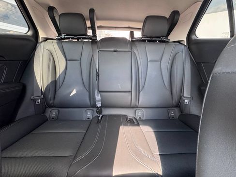 Used 2023 Buick Envision Essence FWD image 33