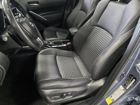 Used 2023 Toyota Corolla Cross AWD Hybrid w/ Convenience Package image 25
