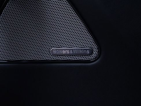 Used 2019 Maserati Levante Trofeo AWD/4WD image 16