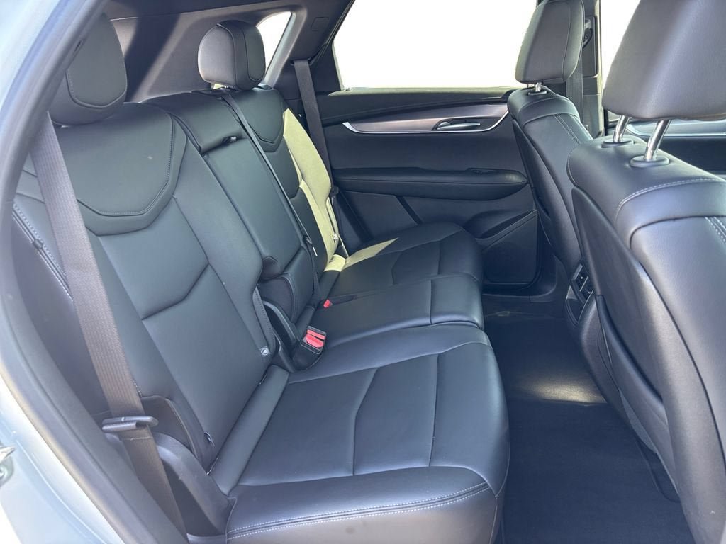 Certified 2024 Cadillac XT5 Luxury FWD image 18