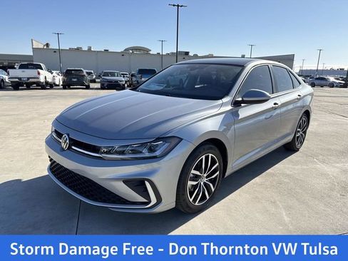 New 2026 Volkswagen Jetta SE FWD image 6