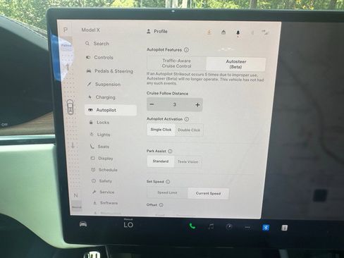 Used 2022 Tesla Model X image 36