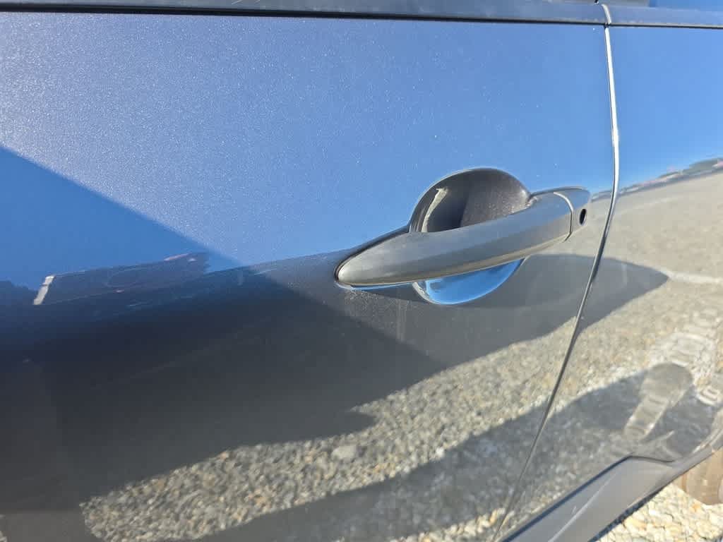 Used 2024 Nissan Rogue S FWD image 4